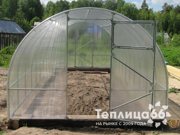 Теплица Рада Макси из поликарбоната, ширина 3 м